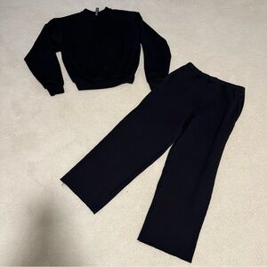 SKIMS Women’s Black Sweatshirt & Wide Leg Sweatpants Set Size S/27” Inseam